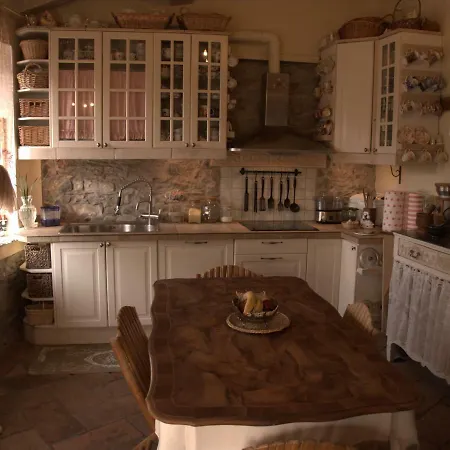 Il Calderone - Per Vacanze * Borghetto d'Arroscia